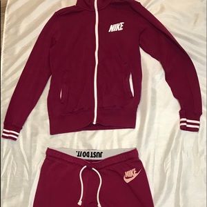 NIKE Matching Zip Up Jacket (M) & Sweatpants (L)